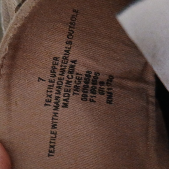 ❤️Universal Thread tan booties - Picture 6 of 7